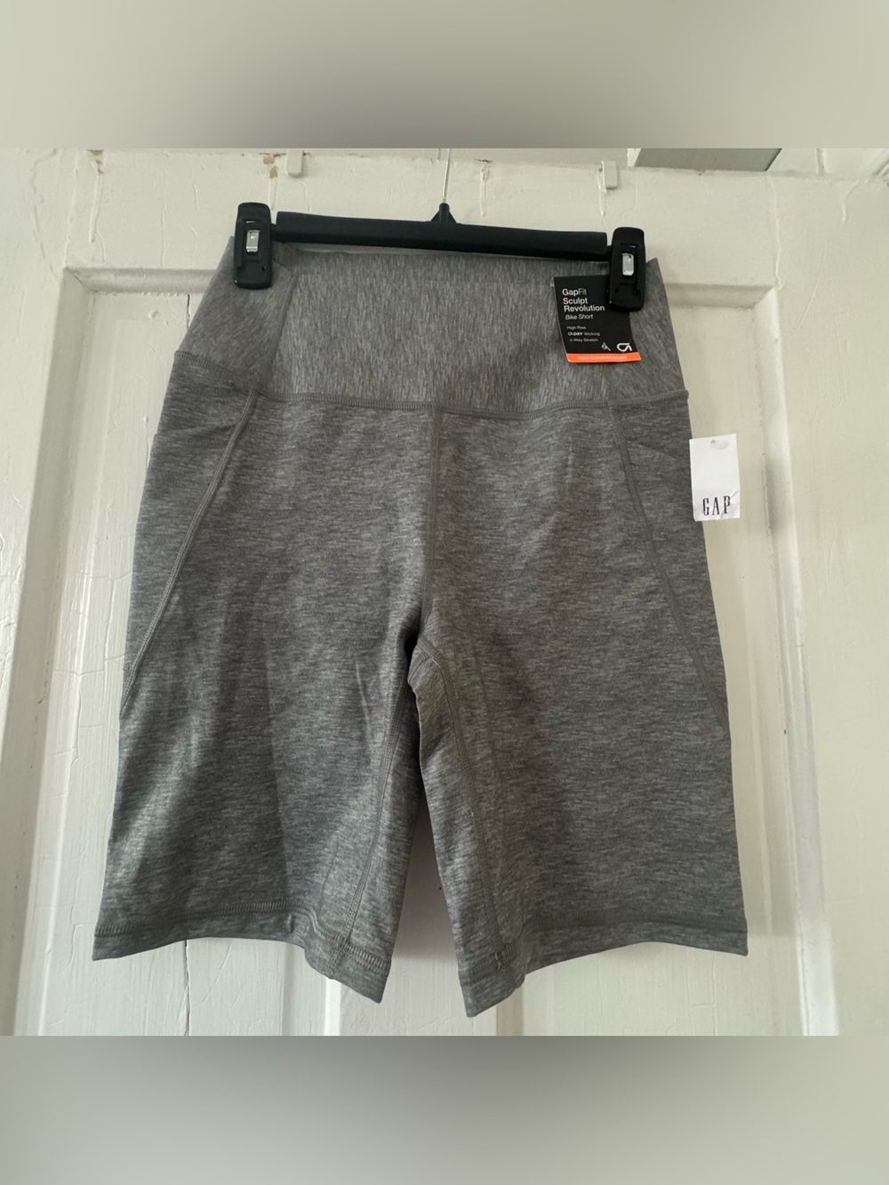 NWT Gap sculpt revolution biker shorts